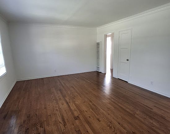 3rd image of 722 S Old Ranch Rd APT B