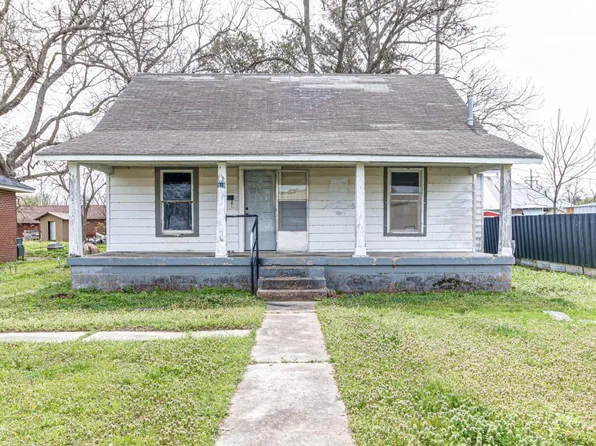 919 SW 2nd St, Walnut Ridge, AR 72476