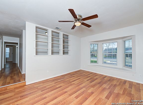 2nd image of 147 Wallace St