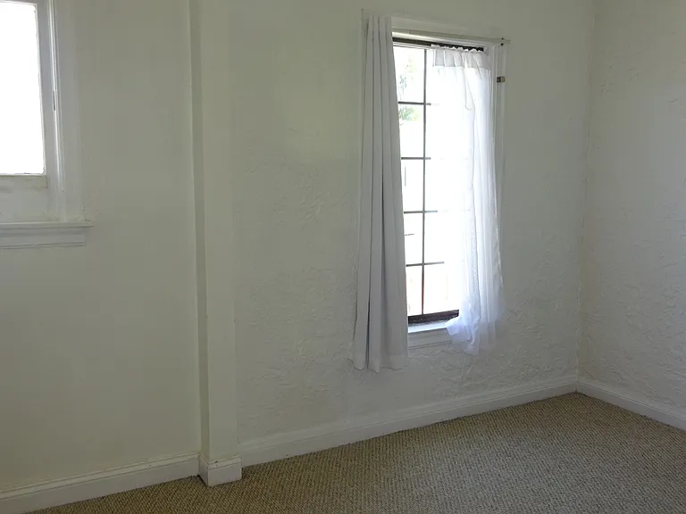 1944 Curtis St #9 — Photo 5