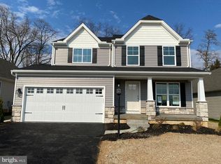 951 W North St #28, Carlisle, PA 17013