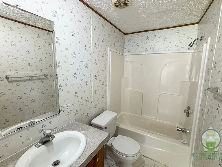 68 Honeysuckle Dr — Photo 16