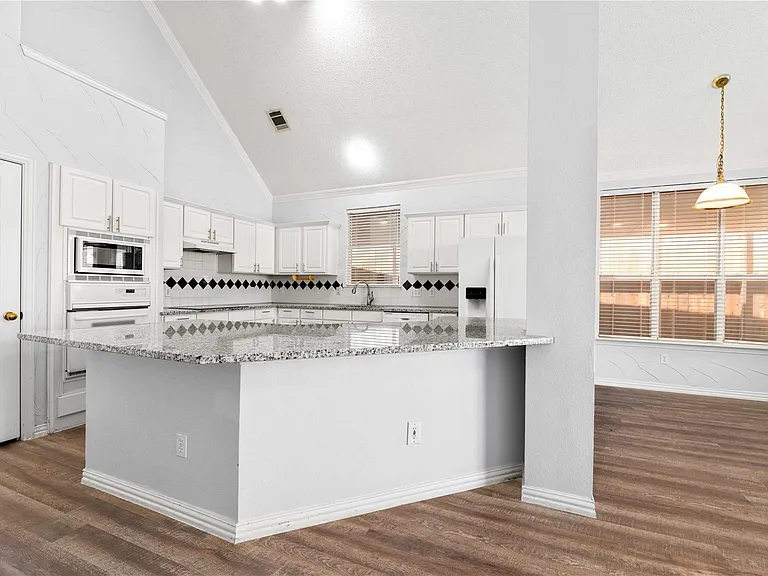 2324 Dyers Oak Dr — Photo 12