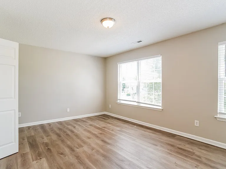 4116 Everest Dr — Photo 13