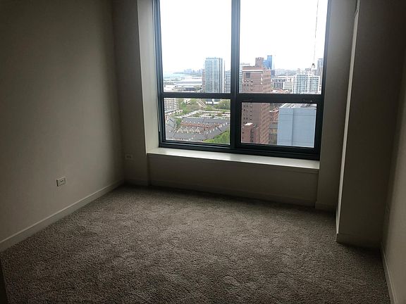 4th image of 1312 S Michigan Ave