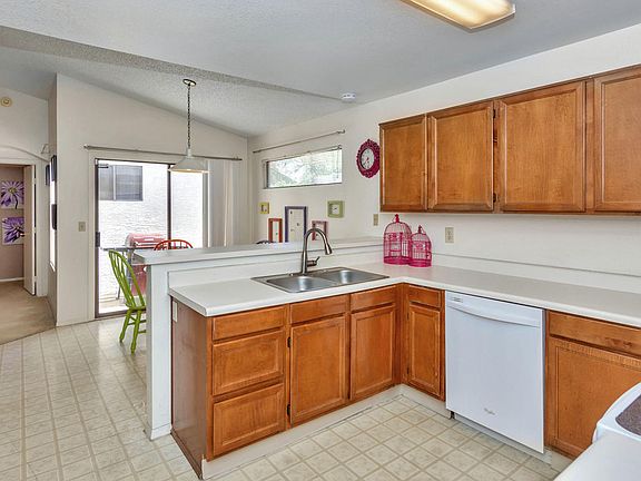 4th image of 11831 N 76th Ave