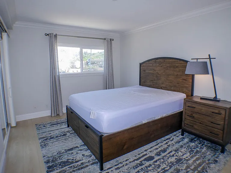 7509 Draper Ave #305 — Photo 8