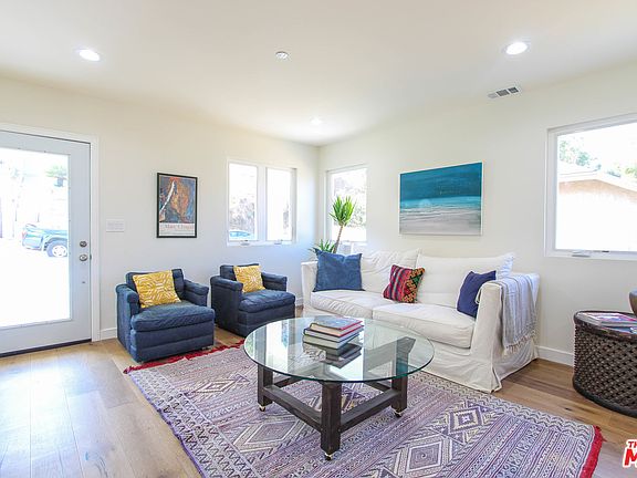 2nd image of 3307 Isabel Dr