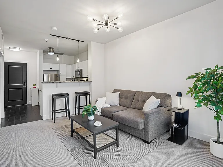 100 S Alameda St #371 — Photo 16