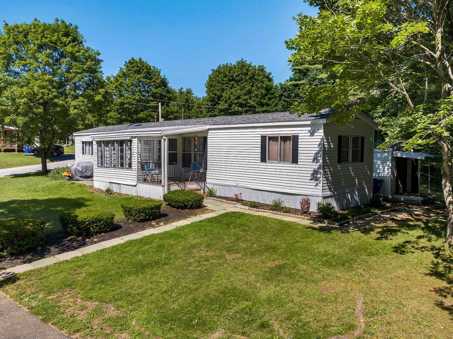 1 Woodgate Circle, Tilton, NH 03276 Zillow