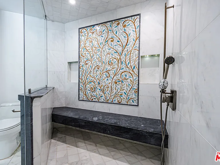 18022 Lake Encino Dr — Photo 18