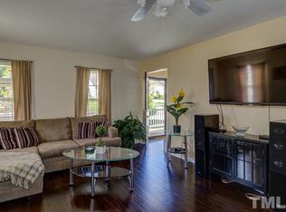 904 Hounds Chase Dr, Durham, NC 27703