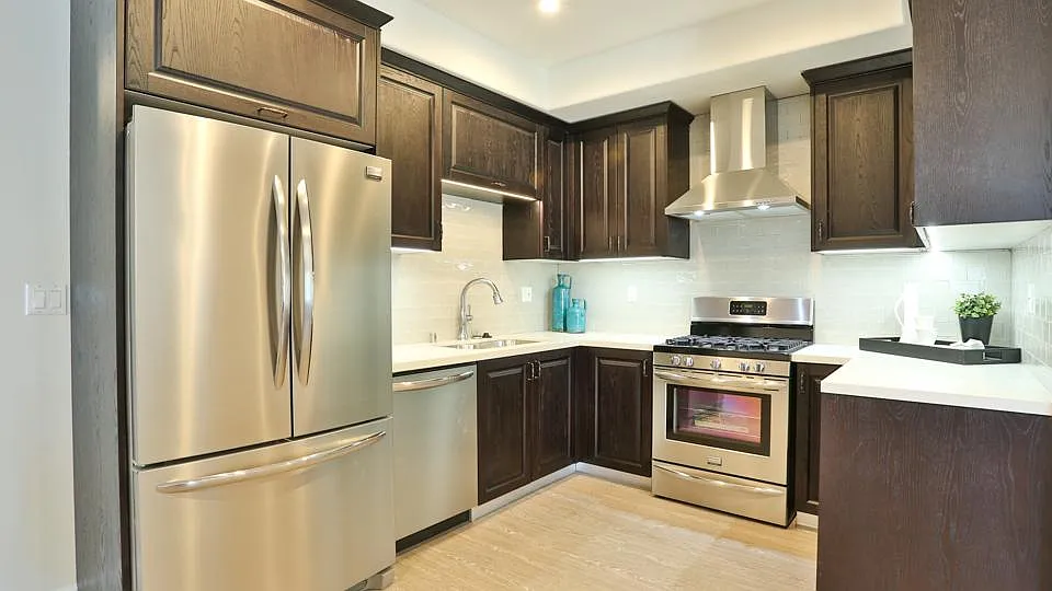 2 bed, 2.5 bath, 1303 sqft, $4,150 — Photo 4