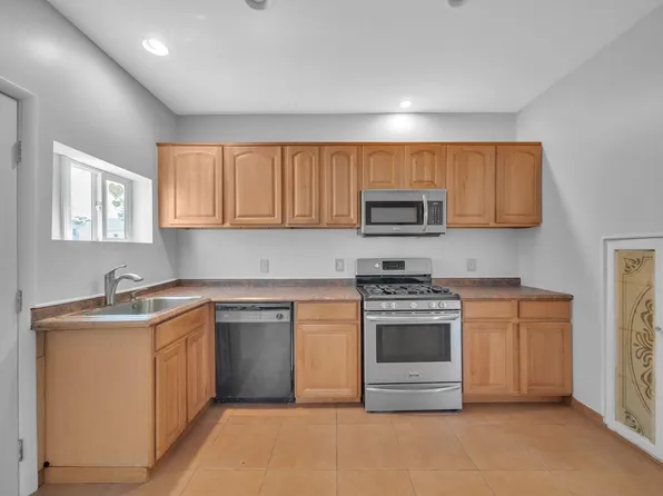 322 Webster Avenue image 3 of 15