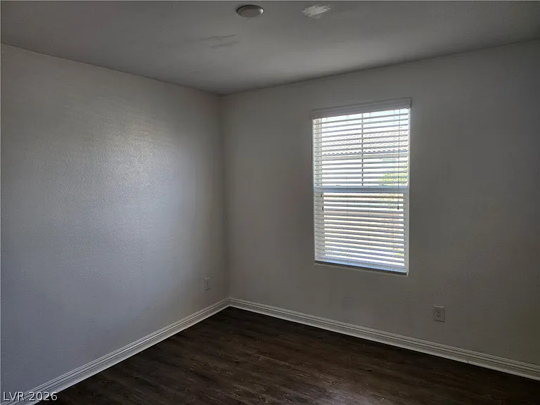 4547 Pencester St — Photo 11