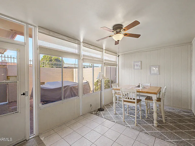 10880 W Emerald Dr — Photo 21