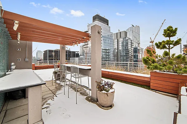 Rented by Compass | media 29