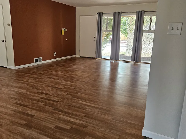 1224 Garcia St NE — Photo 9