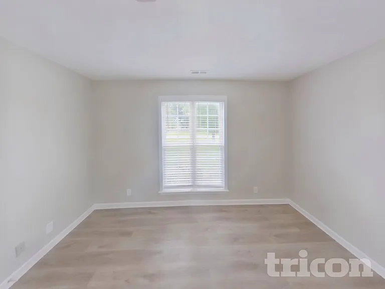713 Crescent Rd — Photo 8