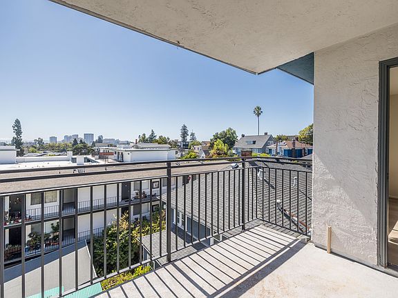2nd image of 630 Mariposa Ave #308