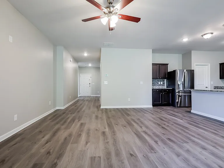 29 Alexander Ln — Photo 4
