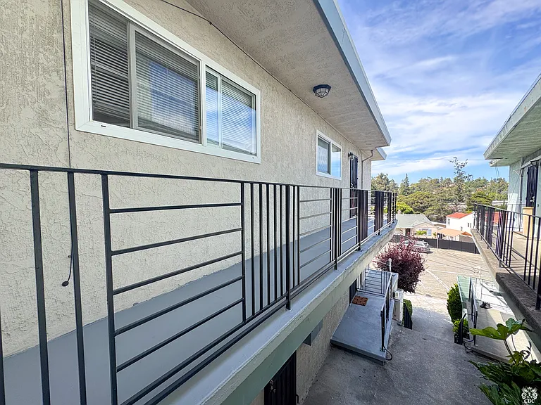 4802 Daisy St #2 — Photo 22