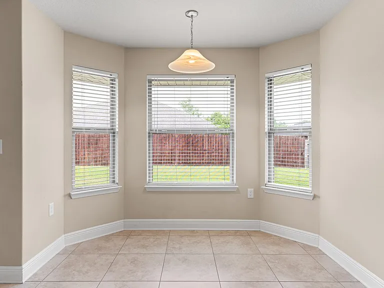 4599 Belvedere Cir — Photo 11
