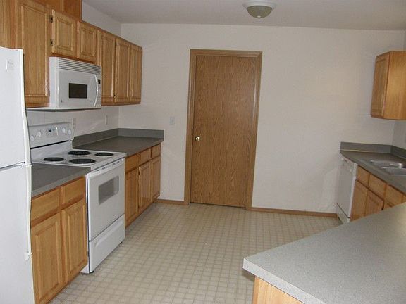 5th image of 13019 171st St E
