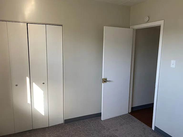 462 South Ave — Photo 9