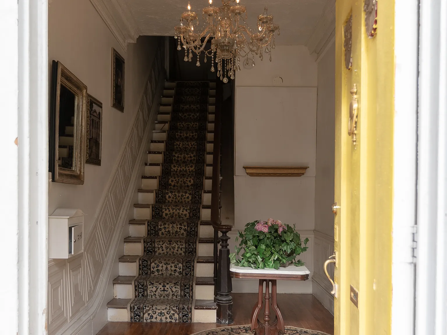 3 bed, 1.5 bath, $2,200 — Photo 4