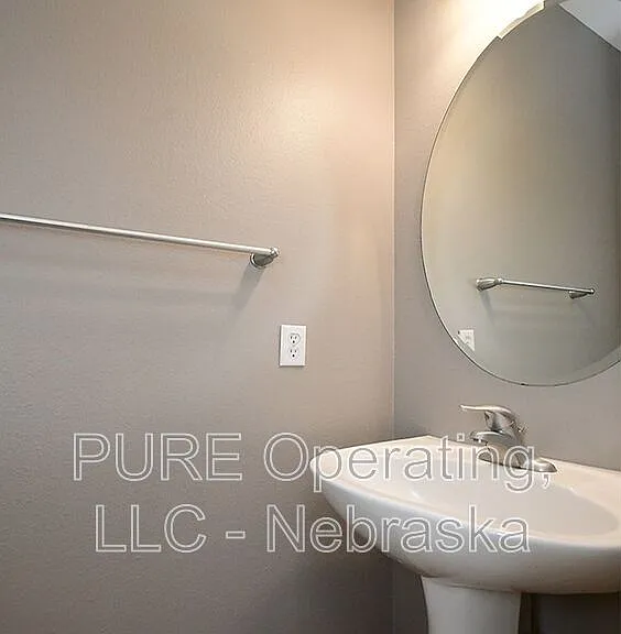16258 Loop St — Photo 9