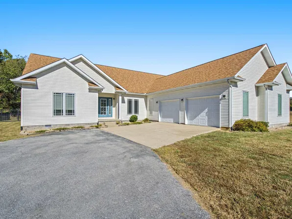 15027 Jalee Ln, Marion, IL 62959