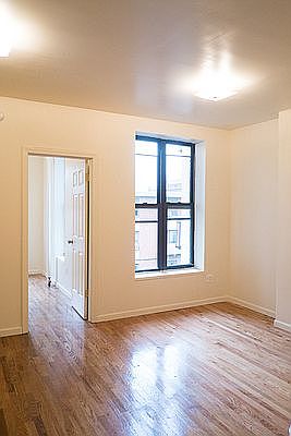 1st image of 302 Quincy St #2F