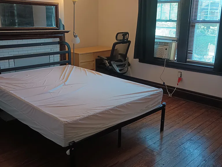 Second larger bedroom on second floor