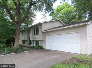 6205 Nathan Ln N, Maple Grove, MN 55369