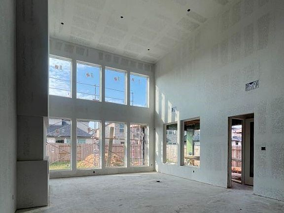 4th image of 4915 Sabine Terrace Drive