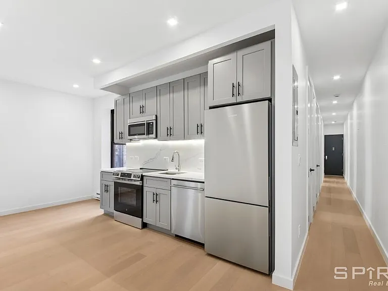 184 Claremont Ave #5S — Photo 1