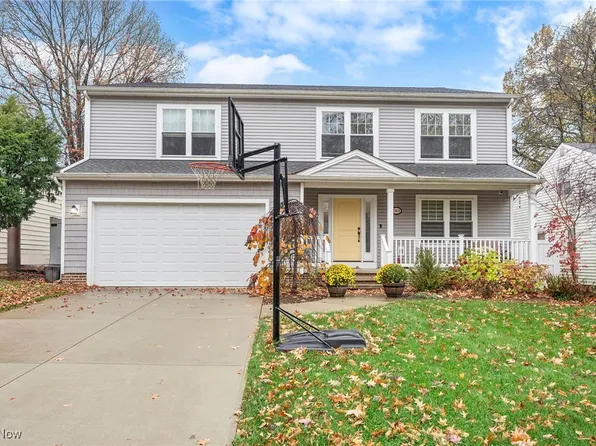 23810 Woodway Rd, Beachwood, OH 44122