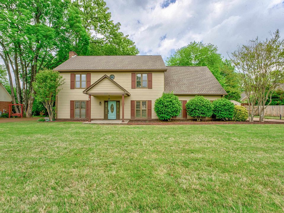 1st image of 760 Meadow Vale Dr