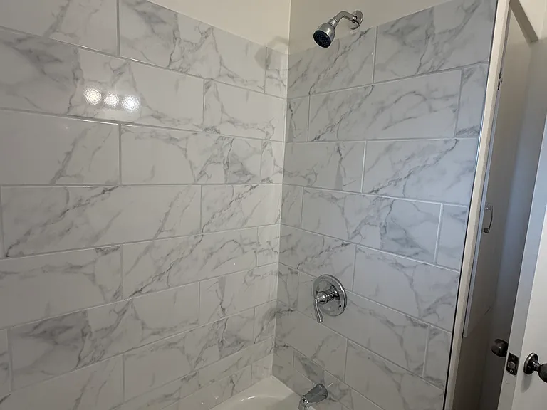 300 W Willetta St #15 — Photo 10