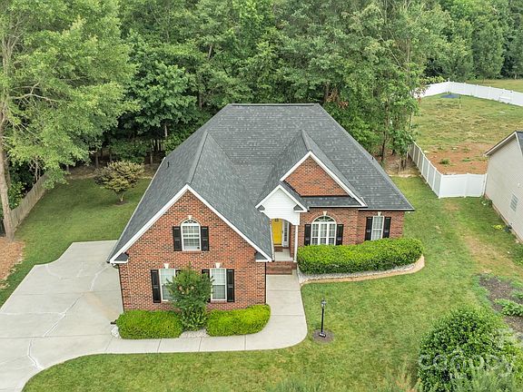 2nd image of 1718 Eden Glen Dr