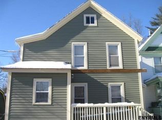8 8th St, Round Lake, NY 12151