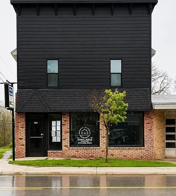 123 S Michigan St