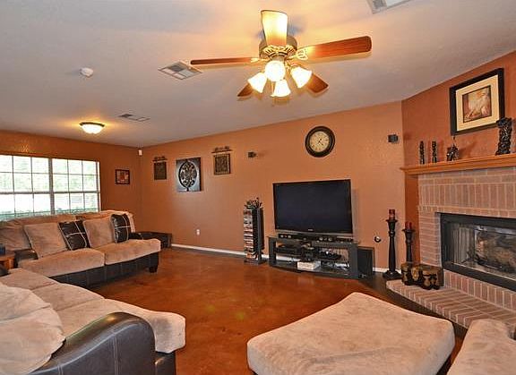 5th image of 106 Remington Dr