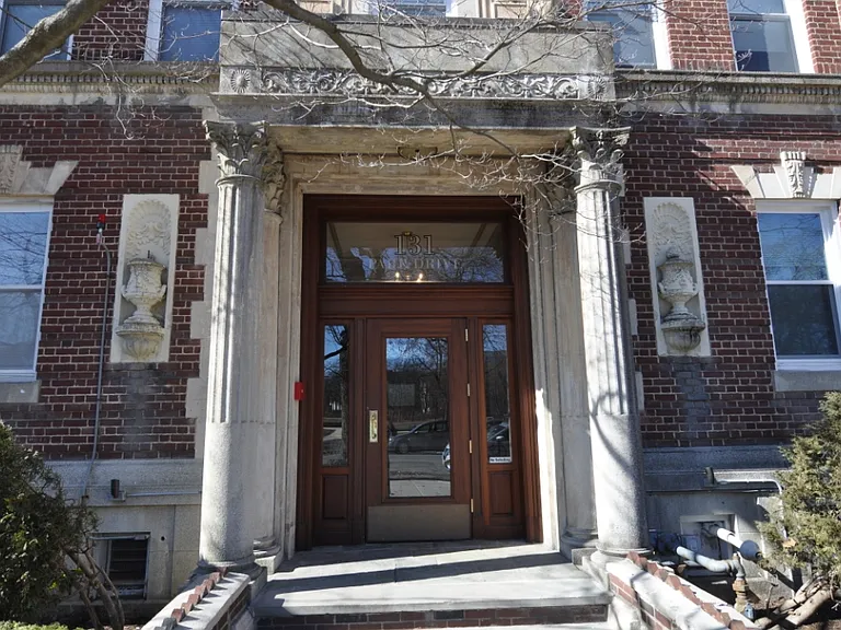 131 Park Dr #11 — Photo 19