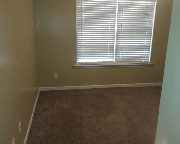 2918 Carey Ct — Photo 1
