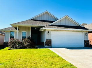 2300 Alta Vista Ln, Edmond, OK 73034