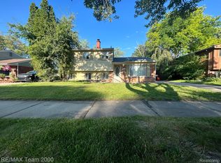 14120 Sunbury St, Livonia, MI 48154