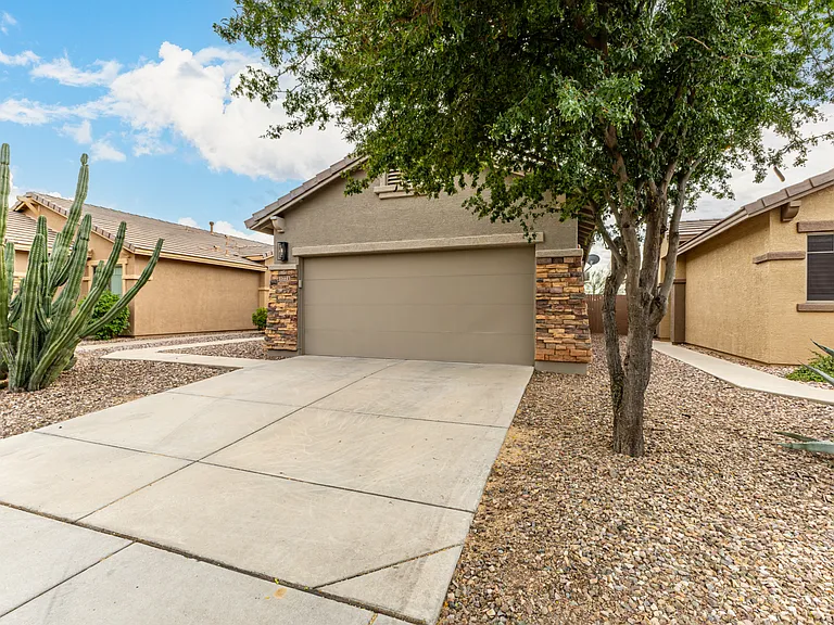 1773 W Owens Way — Photo 3