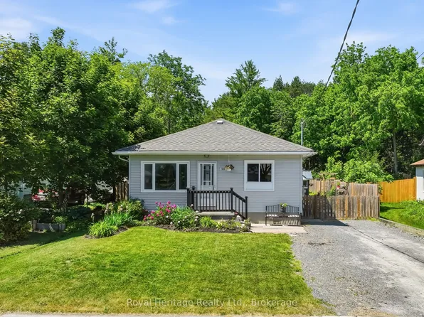 918 Smith St, Brighton, ON K0K 1H0